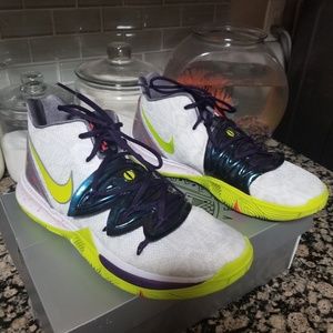 Nike Kyrie 5 Mamba Mentality Basketball Shoes 10.5